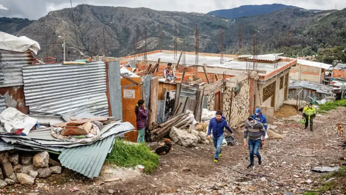 Persisten brechas sociales: 5,2 millones en pobreza multidimensional en 2025