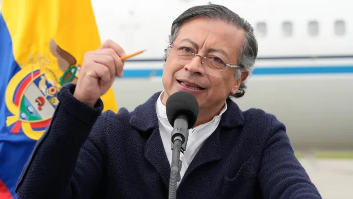 Petro dice que Fuerza Pública no captura a ‘Iván Mordisco’ porque “compra a comandantes”