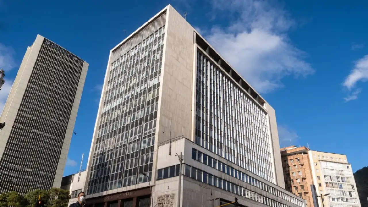 Reacciones en el sector financiero y la política monetaria