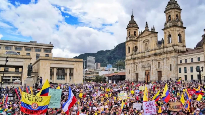 Gustavo Petro convoca a nueva jornada de marchas