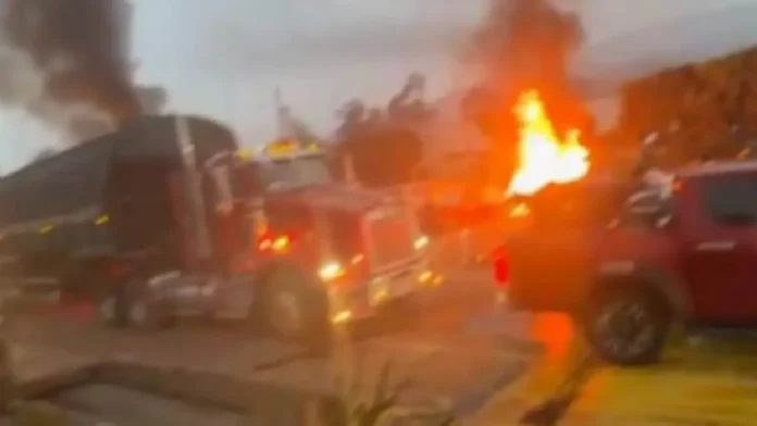 ¿Qué causó la explosión en el peaje de Cogua y el choque múltiple en la vía Zipaquirá–Ubaté?