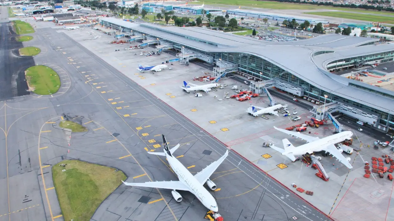 Los aeropuertos más movidos de Colombia en Semana Santa 2026