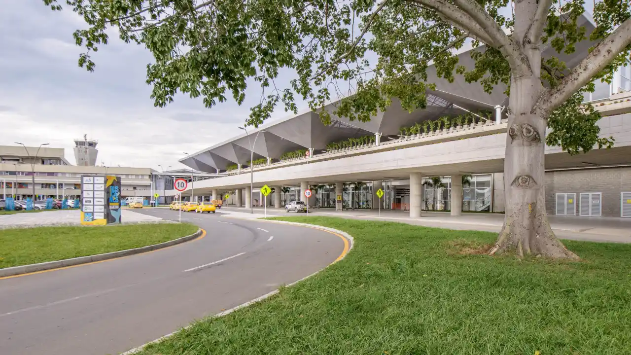 Inversión récord para el Bonilla Aragón: Aerocivil destinará más de $215.000 millones hasta 2030 1 Hito en seguridad aérea: La ambiciosa renovación técnica del Bonilla Aragón por la Aerocivil