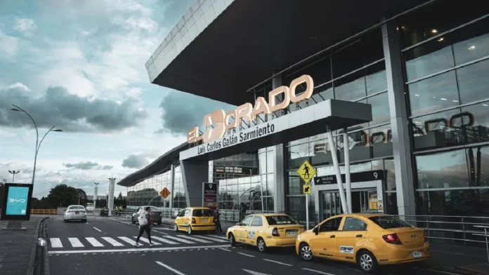 Cinco aviones quedaron atrapados en pista por sobrevuelo de dron en El Dorado