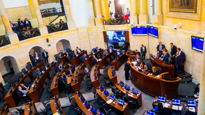 Corte Constitucional fija nuevas reglas de juego para la política y el empleo en Colombia