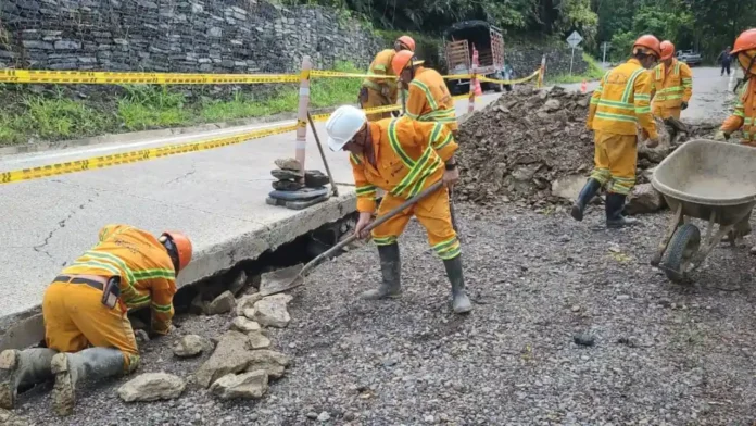 Empleo y ejecución de obras en riesgo por atentados en el suroccidente del país