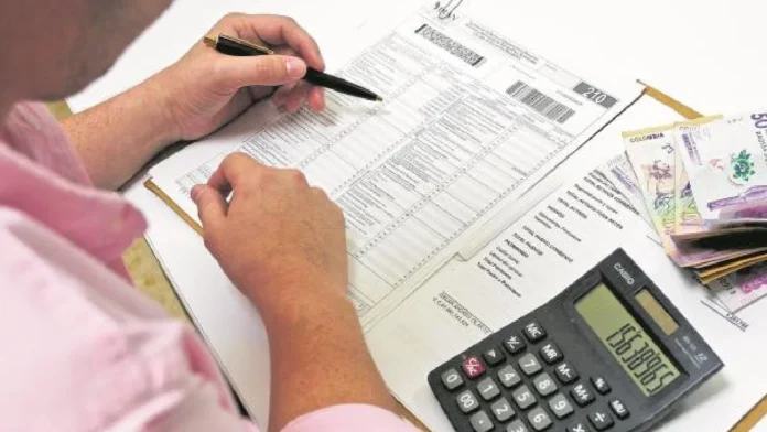 ¿Cuánto debe ganar para declarar renta en 2026? Topes y calendario de la DIAN