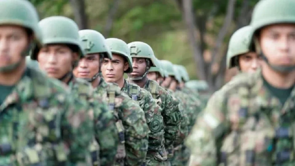 Ejército reporta déficit de más del 90 % en capacidades de las Fuerzas Militares