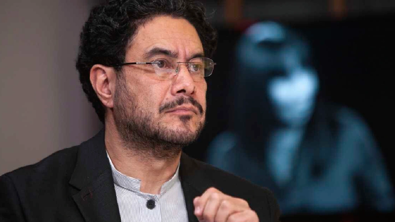 La educación y el entorno que forjaron al congresista Iván Cepeda