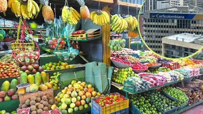Precios de alimentos en Colombia: ¿Qué productos subieron más en el último mes?