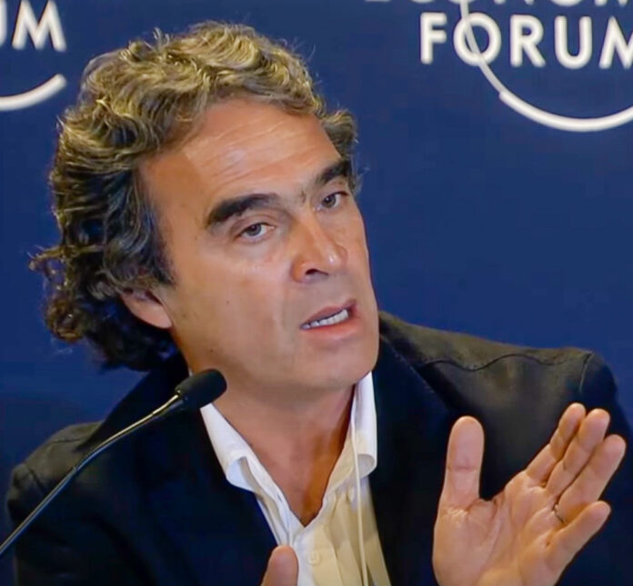 Hermandad de Abelardo - Paloma paso a insultarse, Colombia necesita un cambio no un show: Fajardo