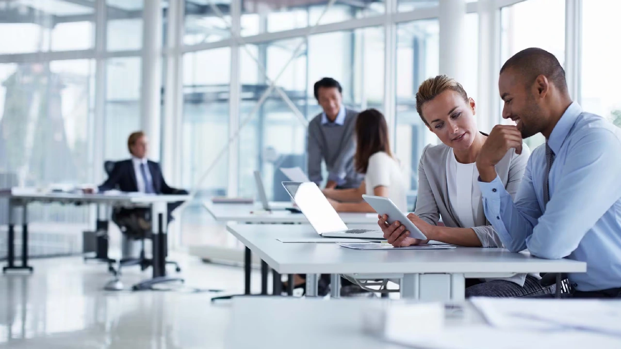 ¿Quiénes controlan las empresas en Colombia? El auge de las matrices transfronterizas