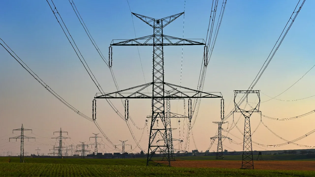 Consumo de energía eléctrica en Colombia subió un 6,70% en abril, según XM 1 ¿Cuáles son las regiones que más consumen energía eléctrica en Colombia?