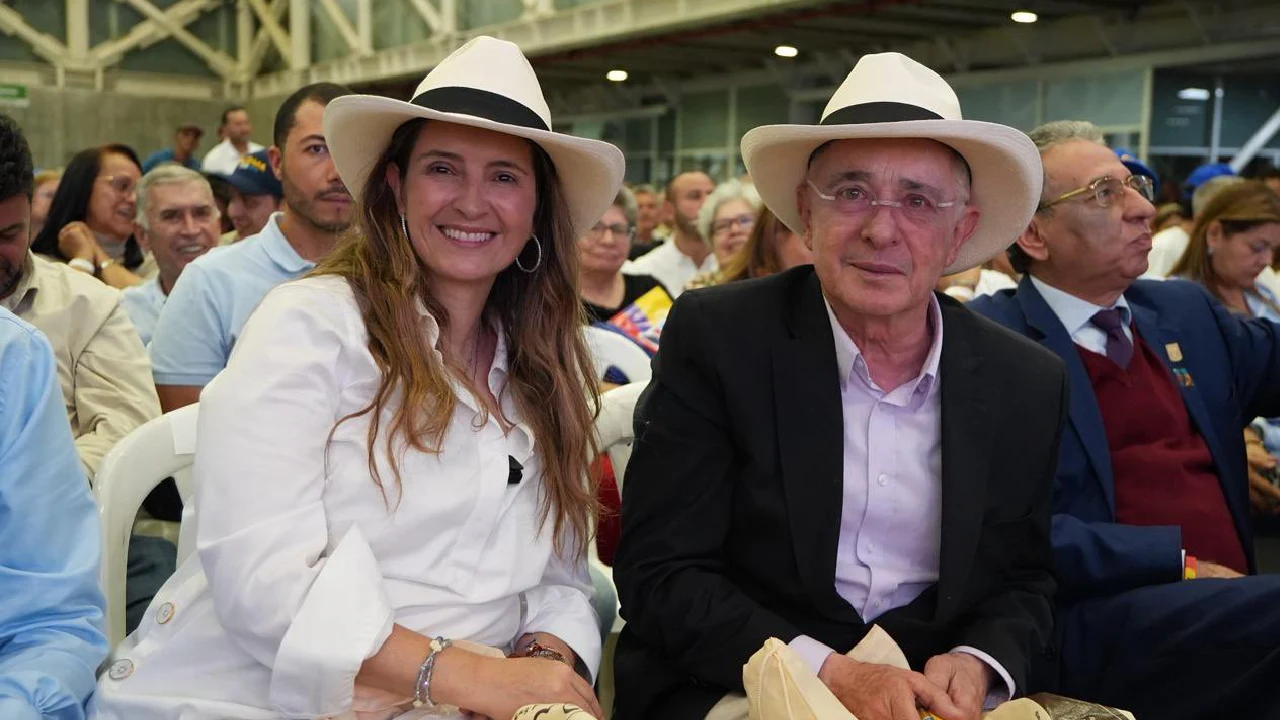 La encrucijada de Paloma Valencia: El costo discursivo de las maquinarias regionales