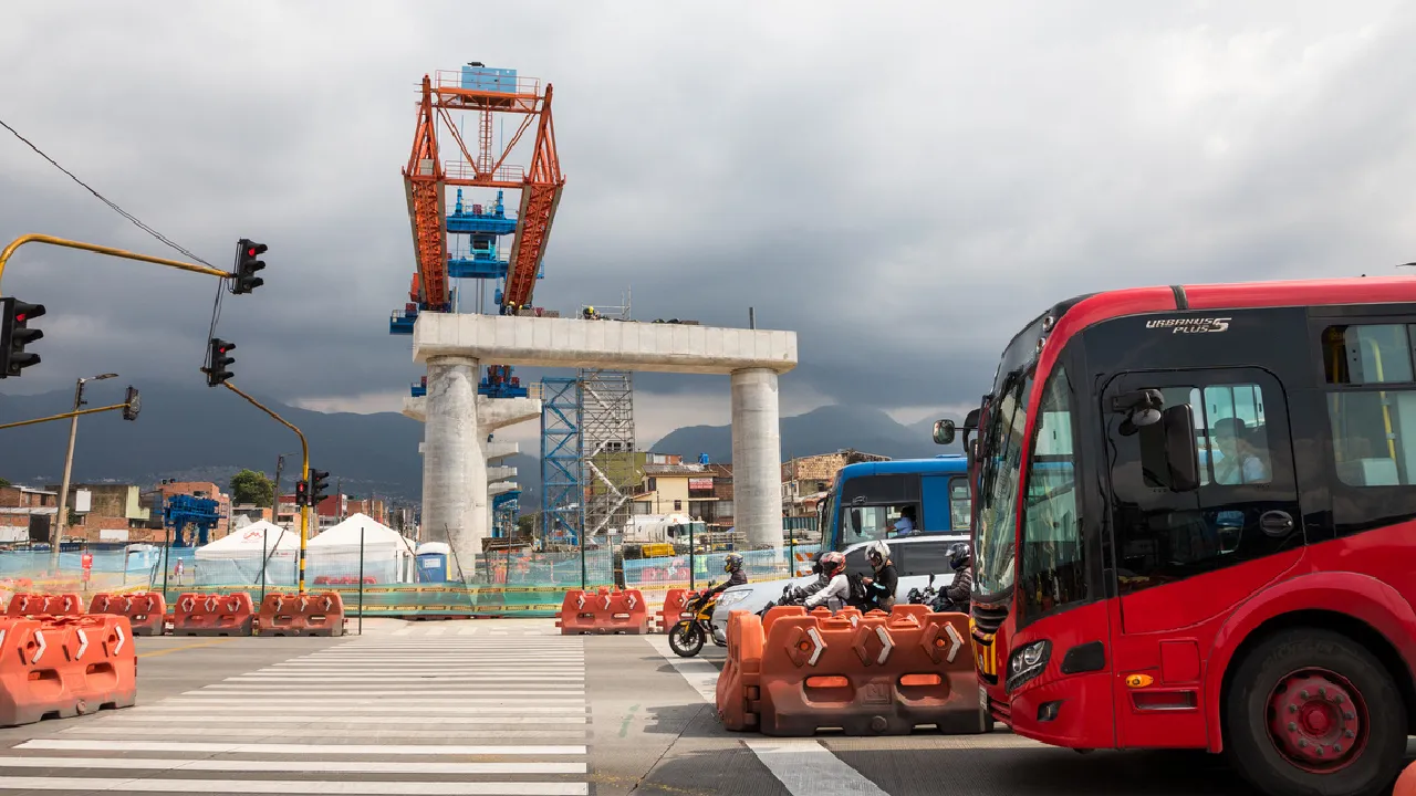 Histórico: El alcalde Galán lideró el primer recorrido con pasajeros de la Línea 1 del Metro