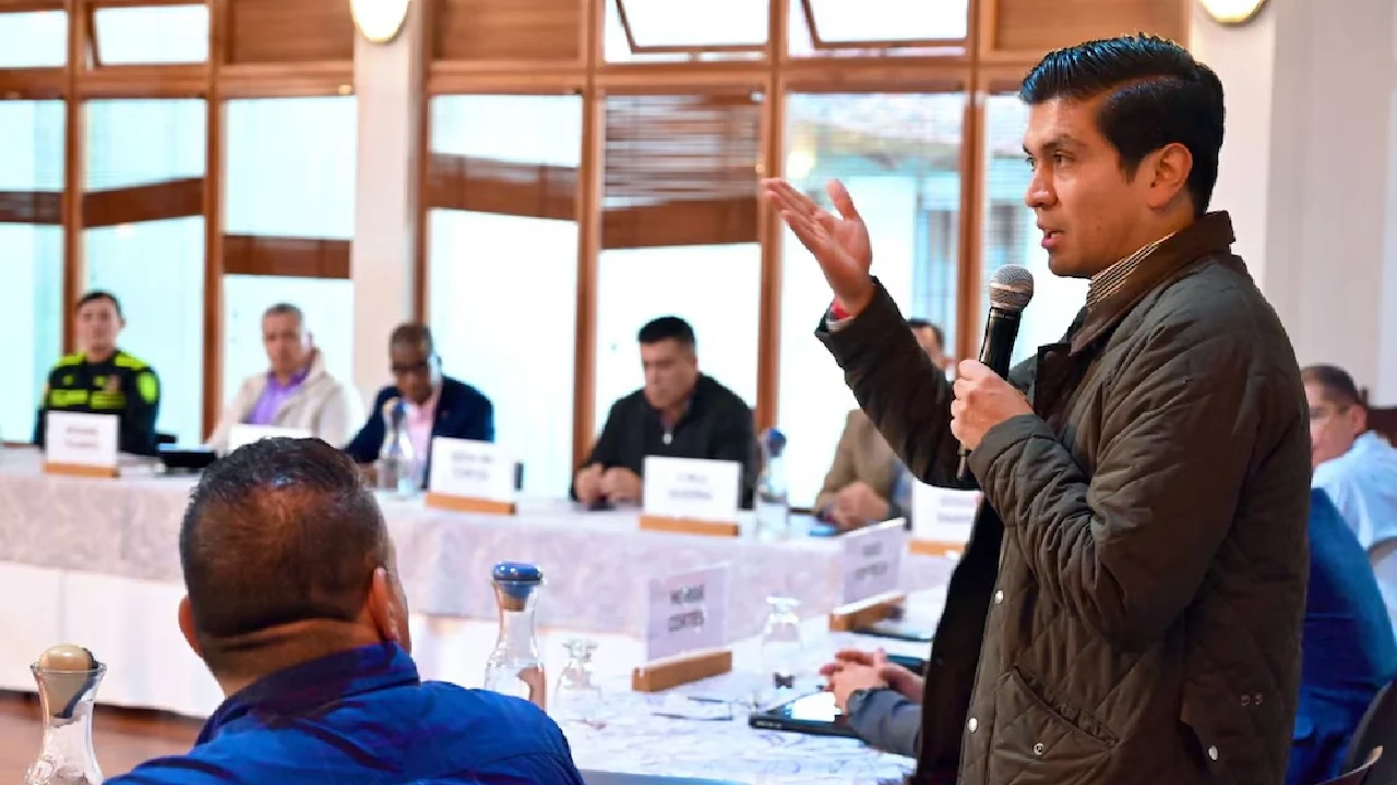 ¿Quién es Víctor Gamboa Chaparro?