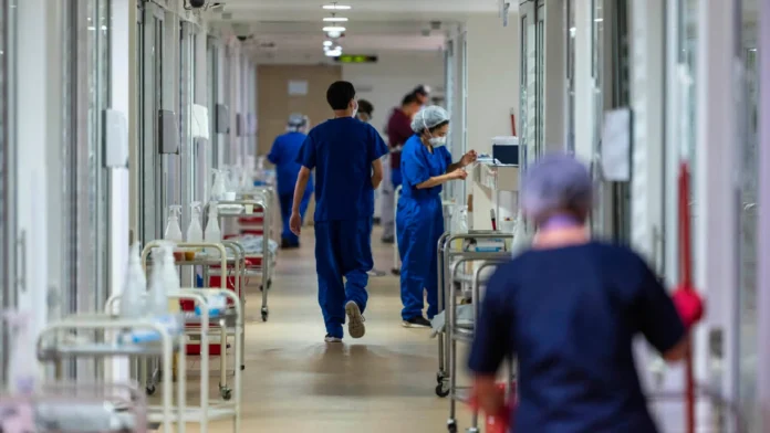 Ministerio de Salud deberá crear decreto para regular las internaciones en clínicas de salud mental.
