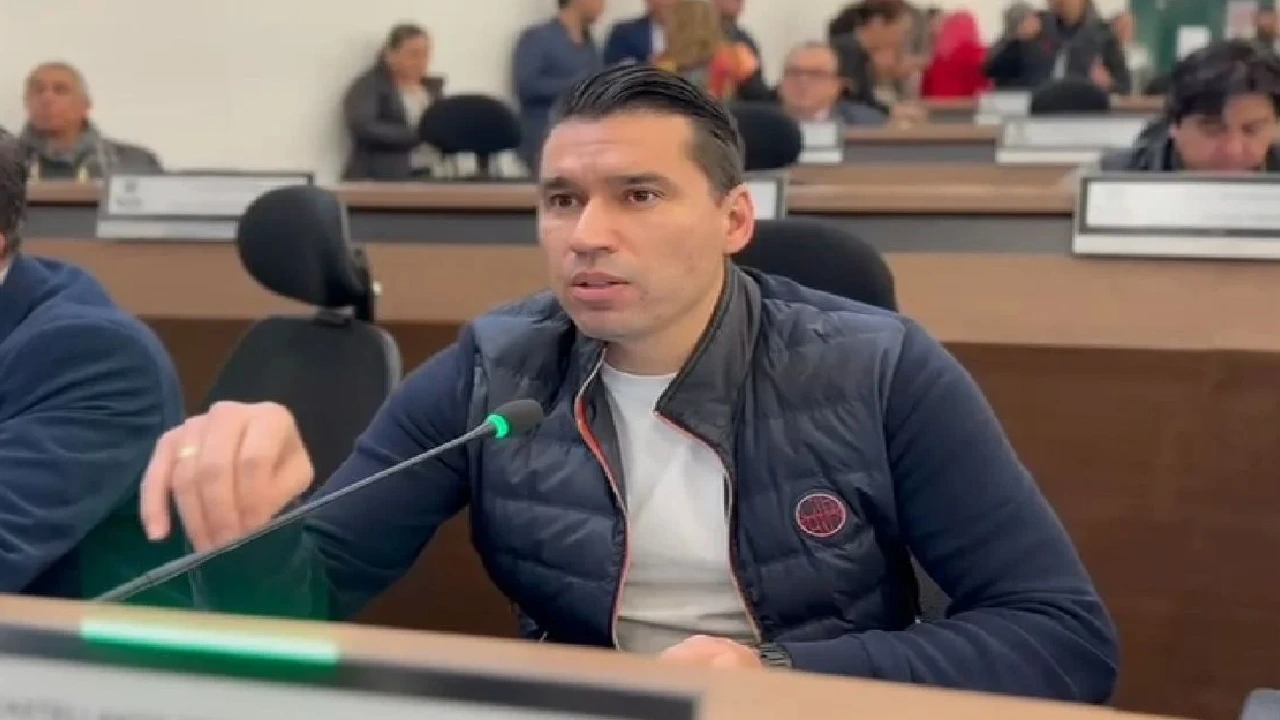 Leandro Castellanos destapa precariedad en unidad de Infancia y Adolescencia de la Policía