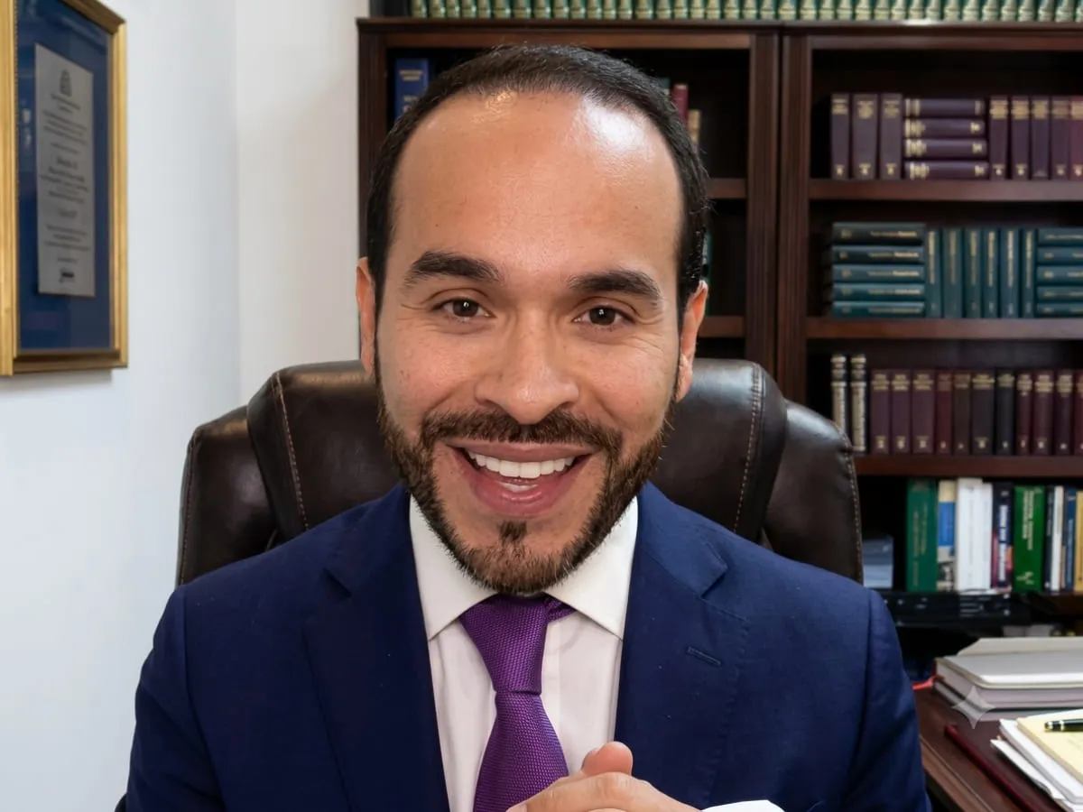 El comportamiento de la oposición en el extranjero de elecciones cepeda vs de la Espriella