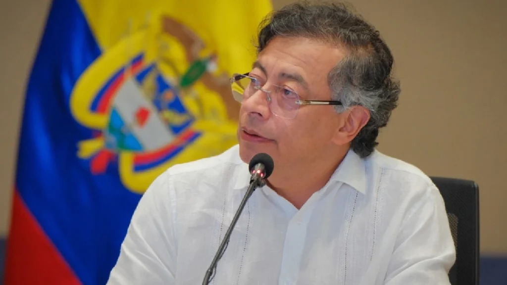 Petro reiteró su liderazgo de la oposición en medio de reunión del Pacto Histórico 1 Gobierno Petro renuncia a la propuesta de una Constituyente