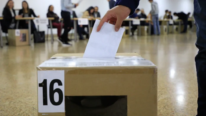 Elecciones avanzan con normalidad en regiones clave como Antioquia, Atlántico y Bogotá