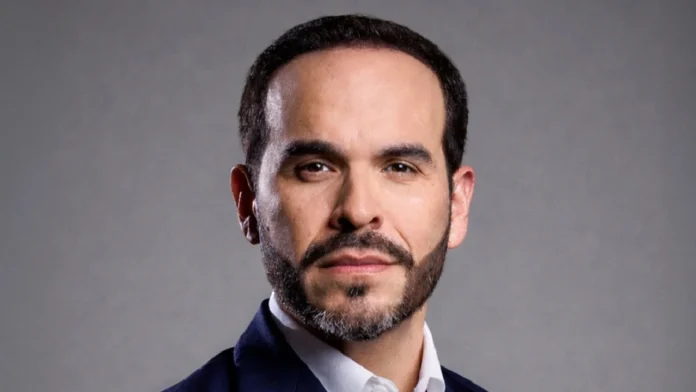 Abelardo de la Espriella firma decreto para el porte armas