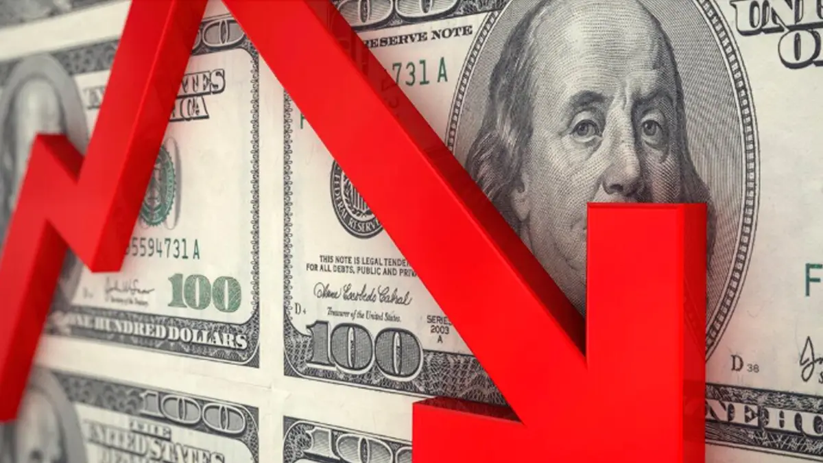 ¿Por qué bajó el dólar? El impacto del festivo en Wall Street y la operación de las mesas de dinero 