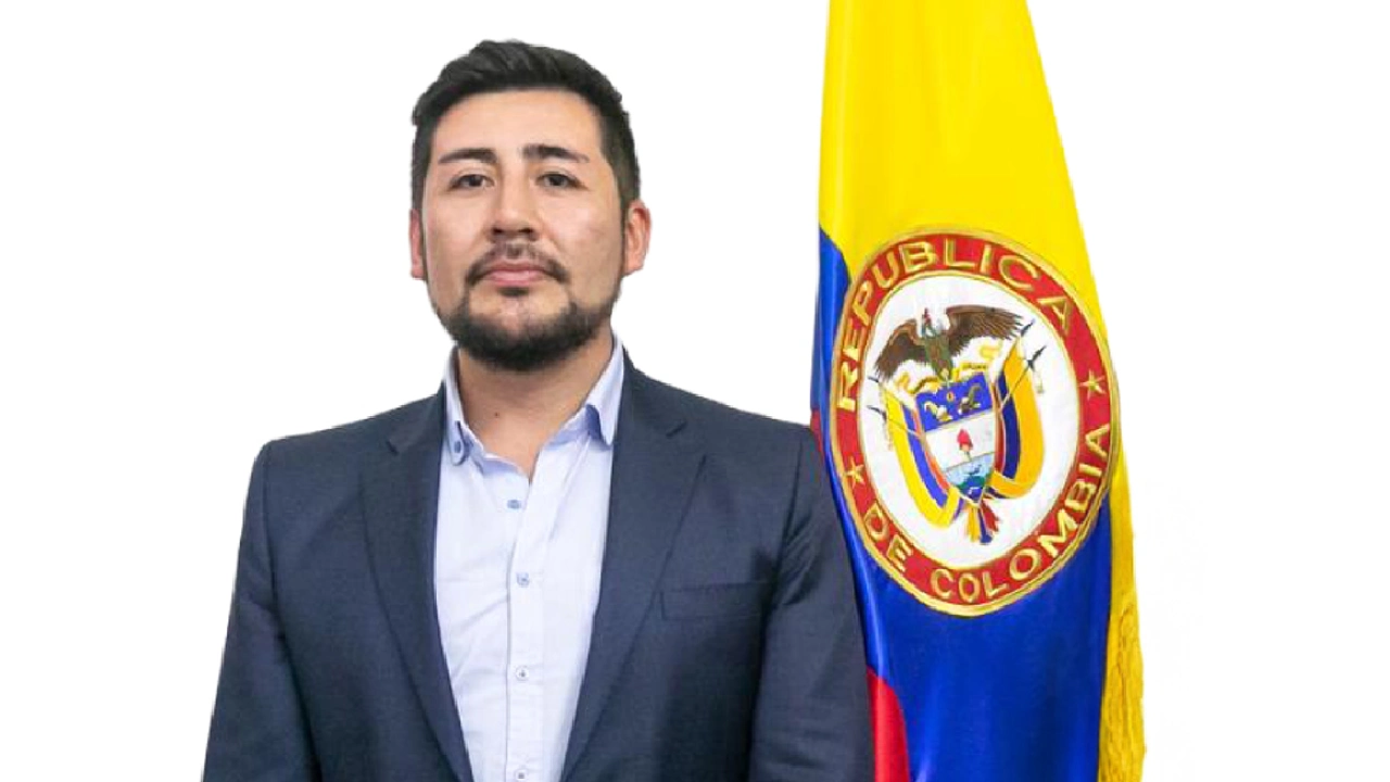 Crisis en el Ministerio TIC: ¿Qué hay tras la renuncia del viceministro Andrés López?