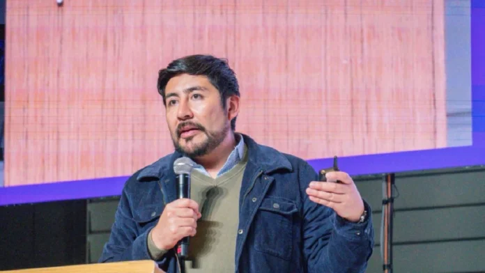Andrés López renuncia como viceministro de Transformación Digital tras denuncias de participación en política Andrés López renuncia como viceministro de Transformación Digital tras denuncias de participación en política
