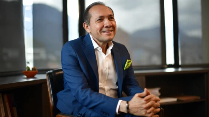 Reforma laboral en Colombia: Firman 4 decretos clave antes de elecciones Reforma laboral en Colombia: Firman 4 decretos clave antes de elecciones