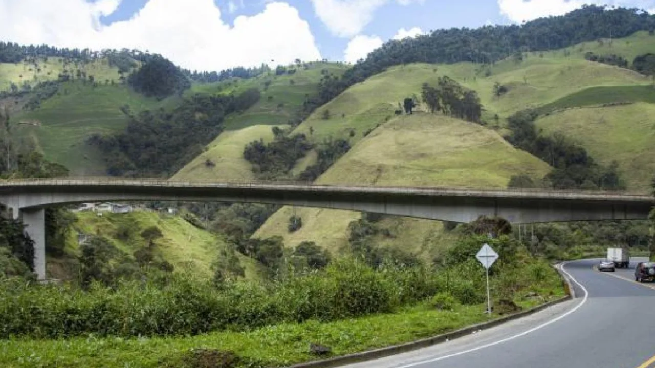 Vías regionales y rurales Colombia: Invías entrega balance del cuatrienio