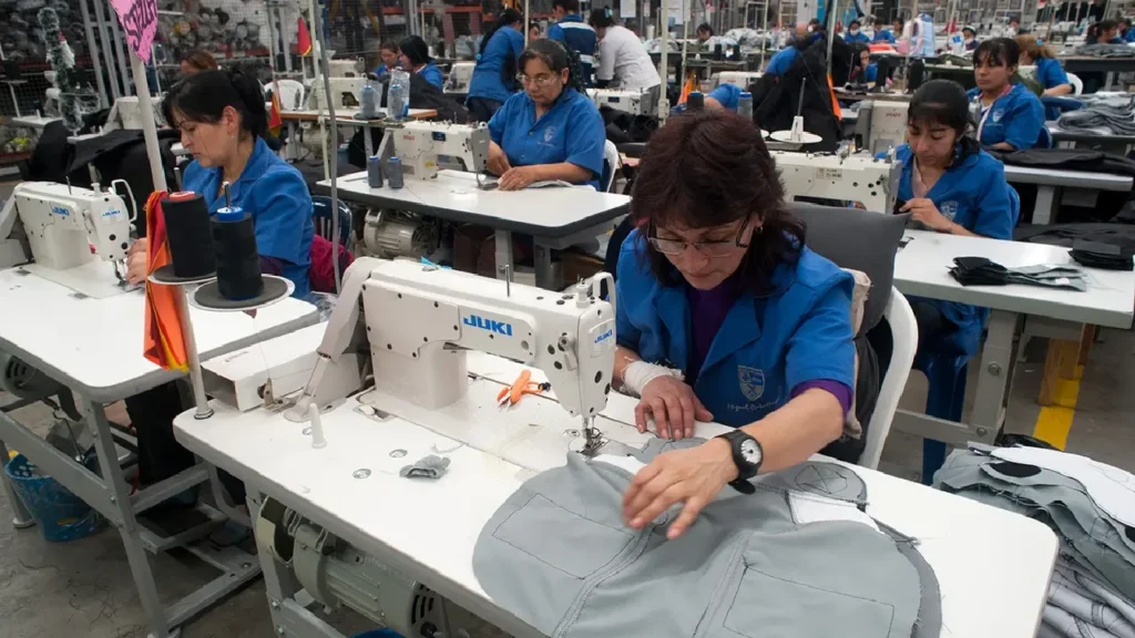 Desde hoy, los trabajadores en Colombia tendrán una jornada laboral de 42 horas semanales