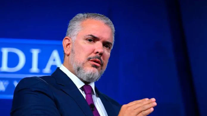 Iván Duque se une a la junta de Metro Bank: este será su nuevo rol