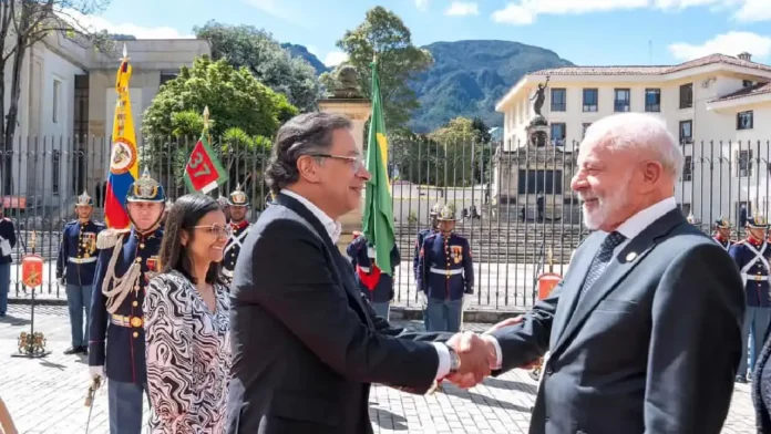 Petro garantizó a Lula una transición pacífica del poder en Colombia