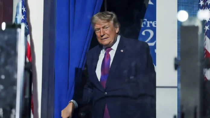 Donald Trump abre los festejos del 4 de julio con un simbólico mitin en el Monte Rushmore