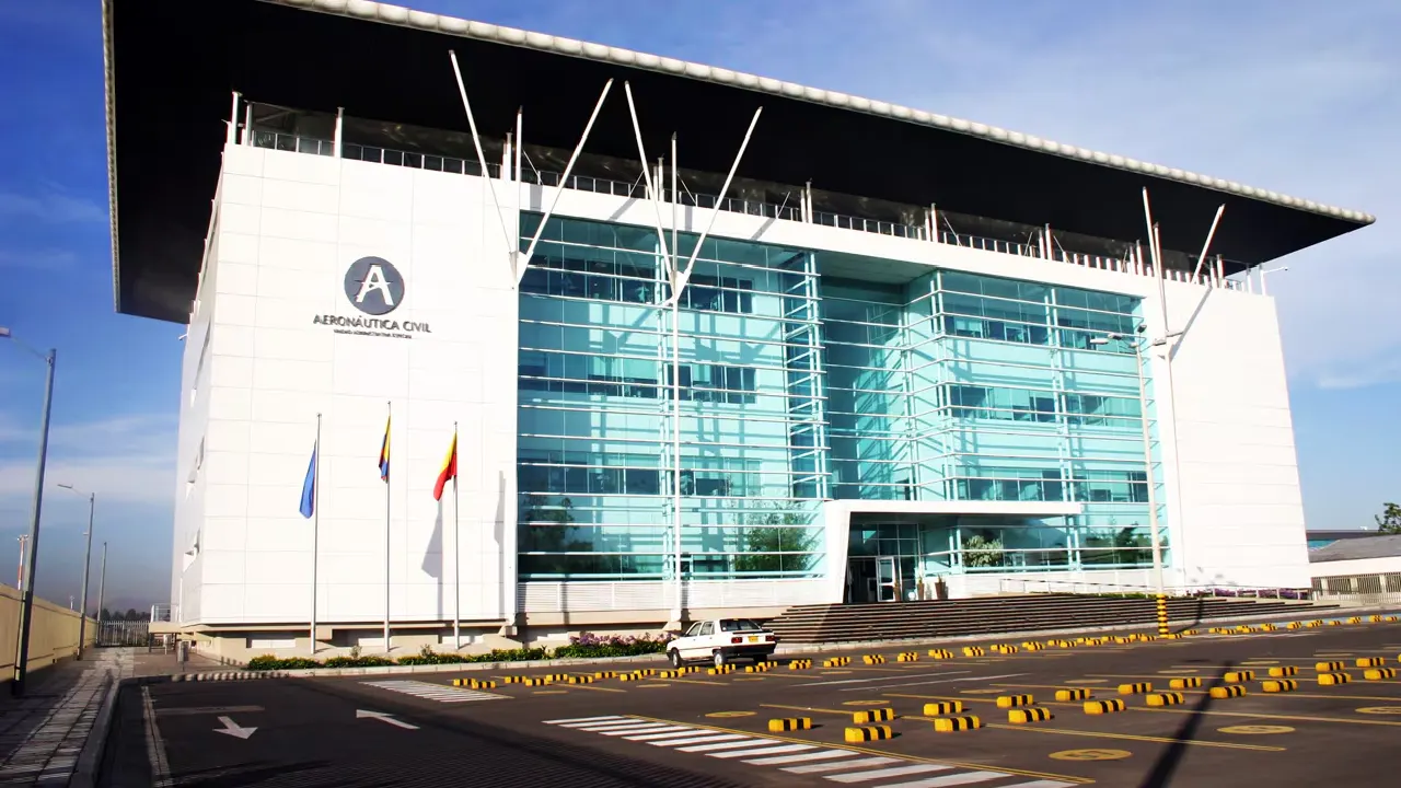 Contratos de la Aerocivil bajo sospecha: Radares, vigilancia y el polémico sistema Control-DOC