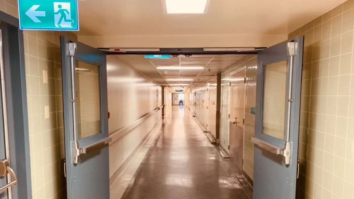 Sector hospitalario presenta decálogo de propuestas para enfrentar la crisis del sistema de salud