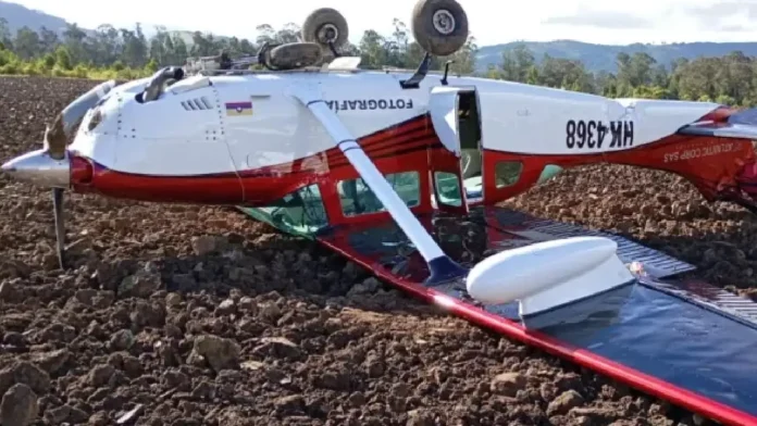 Emergencia aérea en el norte de Bogotá: Avioneta cae cerca de la Autopista Norte Emergencia aérea en el norte de Bogotá: Avioneta cae cerca de la Autopista Norte