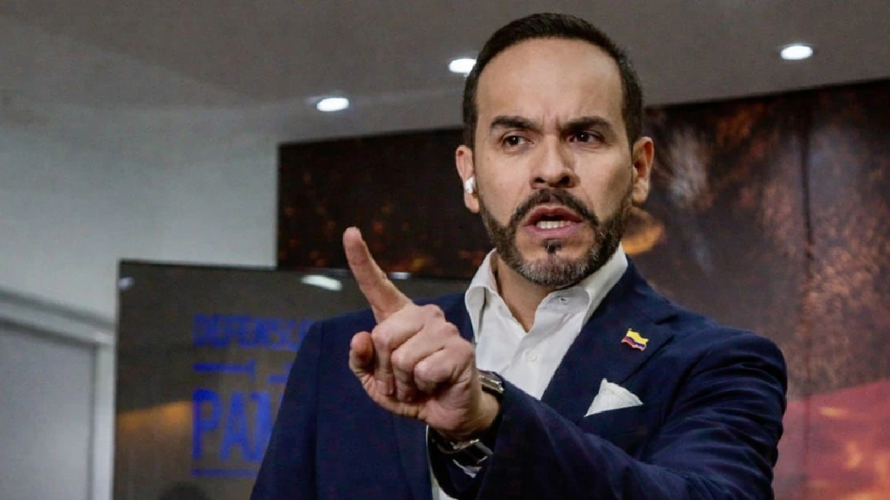 Equipo de empalme de Abelardo De La Espriella radica denuncias ante entes de control por contratos millonarios