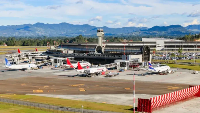Gremios de Antioquia rechazan la exclusión del aeropuerto José María Córdova del documento Conpes