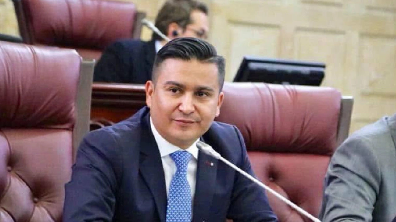 Partidos tradicionales y de oposición sellan coalición en favor de Jorge Eliécer Laverde
