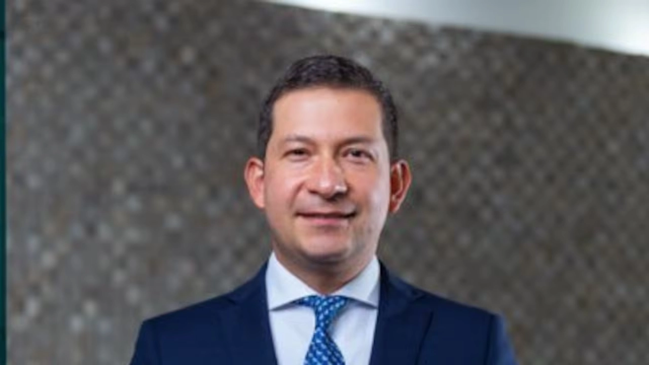 Nuevo director de la DIAN: Andrés Felipe Velásquez asume el cargo en la entidad