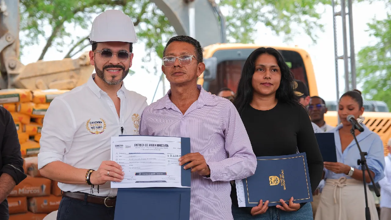 Presidente De La Espriella anuncia auxilios y plan de reconstrucción en Risaralda