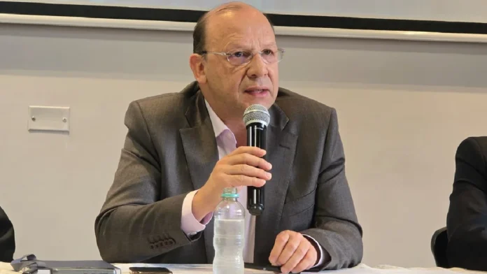 Exministro Germán Ávila cuestiona el endeudamiento del nuevo Presupuesto General de la Nación
