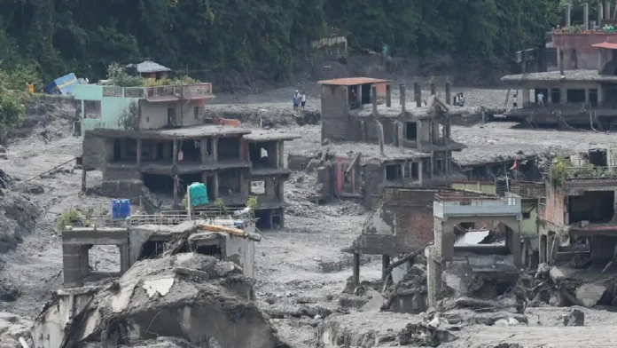 Riada en Nepal deja 903 muertos y 4.247 desaparecidos, según nuevo balance