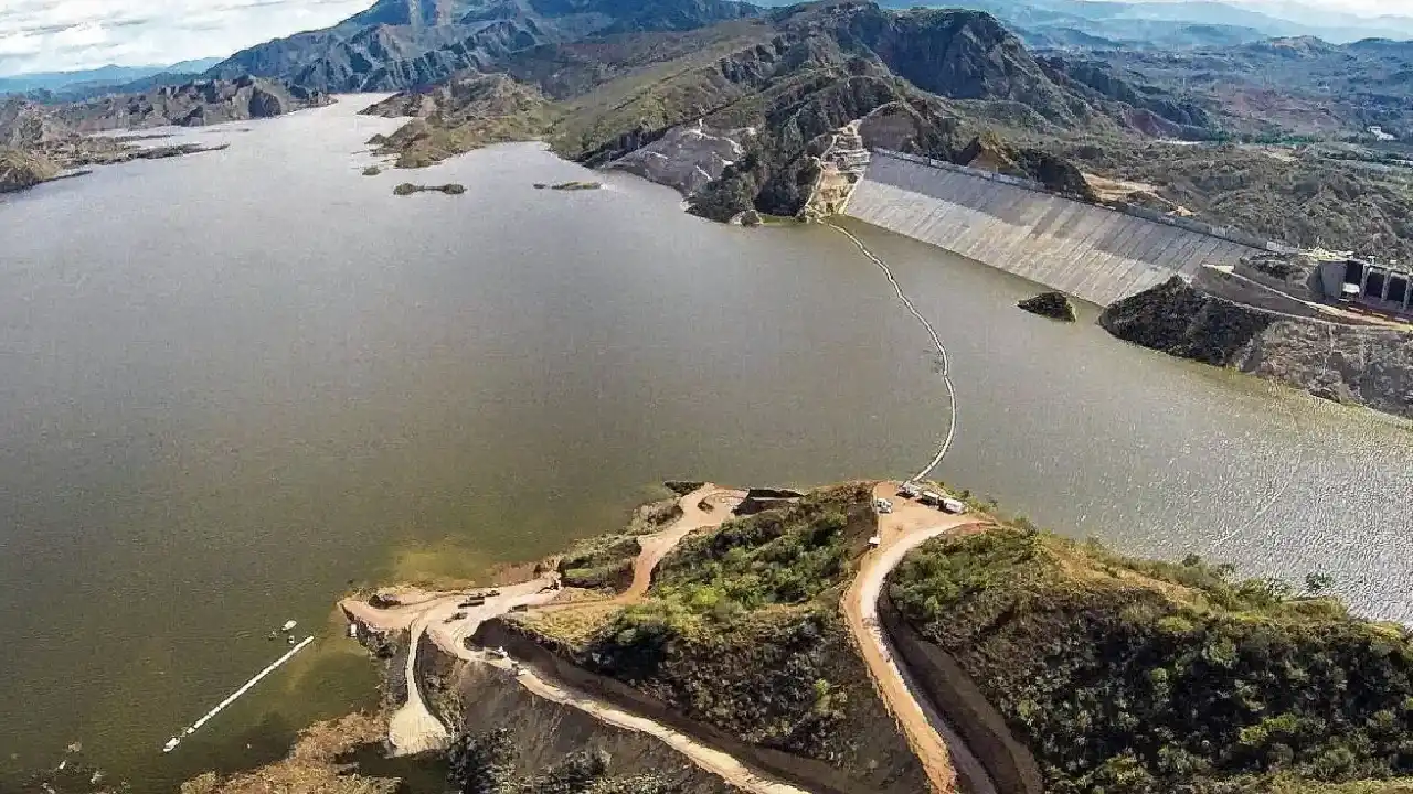 Embalses de Colombia inician El Niño en 79,06%: el panorama del sector energético ante la alerta climática