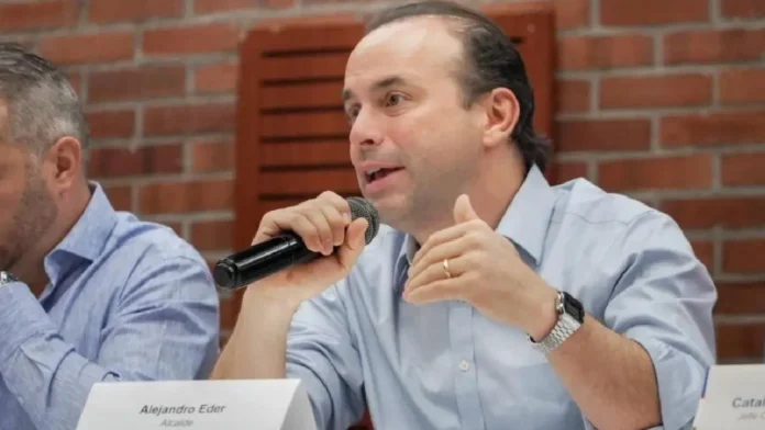 Sancionan con cinco días de arresto al alcalde de Cali, Alejandro Eder, por desacato a tutela