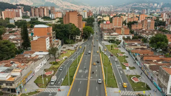 Metro de la 80: Cierres viales definitivos y desvíos obligatorios en Medellín