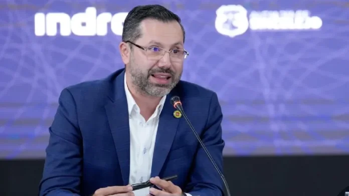 Gobierno busca aliados privados para construir diez megacárceles