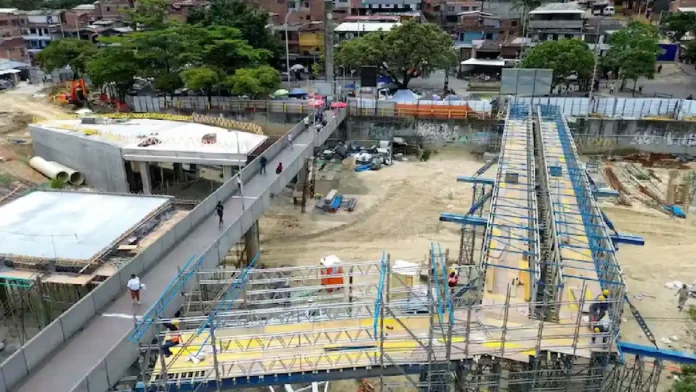 Nuevo puente peatonal y 45% de avance: Así avanza Primavera Norte en Medellín